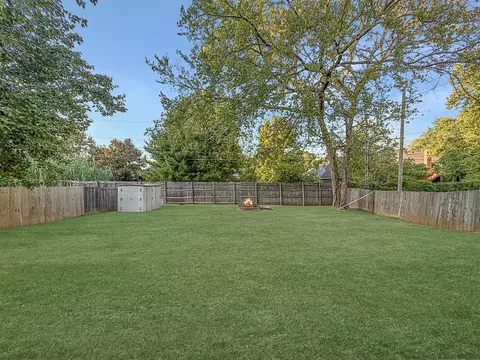 Exterior - 1185 W Grayrock Dr, Springfield, MO 65810 photo 4 of 4