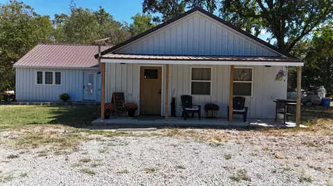 Exterior - 279 Castlegate Dr, Seymour, MO 65746 photo 4 of 4