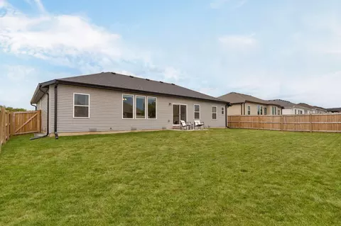 Exterior - 3363 W Mccanse St, Springfield, MO 65803 photo 5 of 8