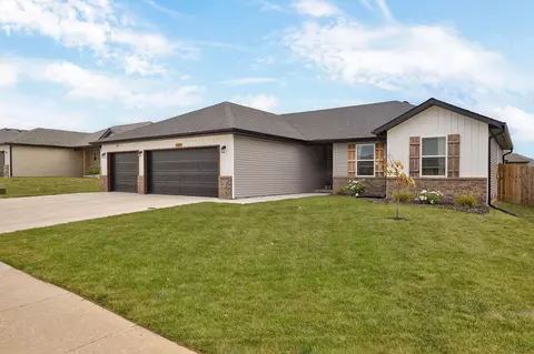 Exterior - 3363 W Mccanse St, Springfield, MO 65803 photo 2 of 8
