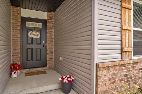 Entry Way - 3363 W Mccanse St, Springfield, MO 65803 photo 1 of 4