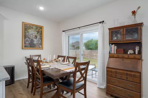 Dining - 3363 W Mccanse St, Springfield, MO 65803 photo 1 of 1