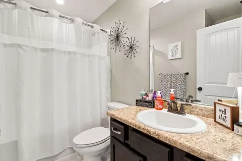 Bath - 1807 E Costa Mesa Ct, Ozark, MO 65721 photo 2 of 3