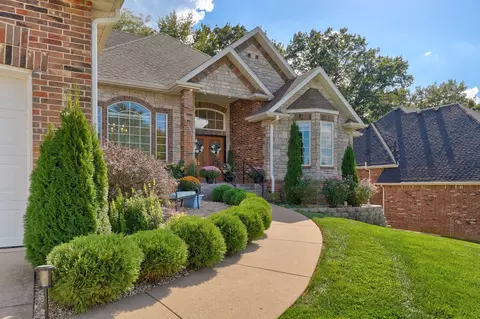 Exterior - 4294 E Berkeley St, Springfield, MO 65809 photo 4 of 20
