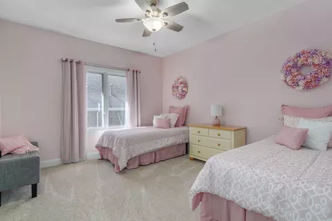 Bedroom - 4294 E Berkeley St, Springfield, MO 65809 photo 4 of 6