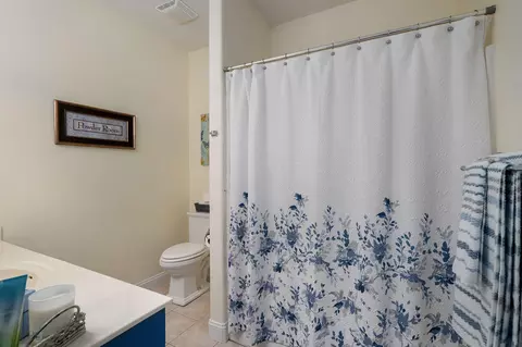 Bath - 4294 E Berkeley St, Springfield, MO 65809 photo 12 of 12