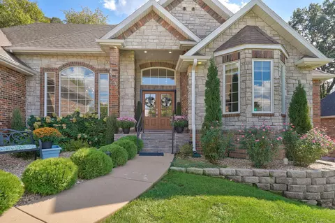 Exterior - 4294 E Berkeley St, Springfield, MO 65809 photo 5 of 20