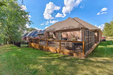 Exterior - 4294 E Berkeley St, Springfield, MO 65809 photo 17 of 20