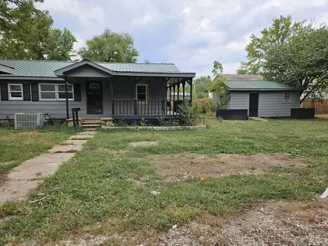 Exterior - 292 S Oak Ave, Sparta, MO 65753 photo 7 of 9