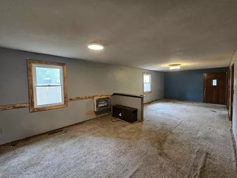 Living - 292 S Oak Ave, Sparta, MO 65753 photo 1 of 2