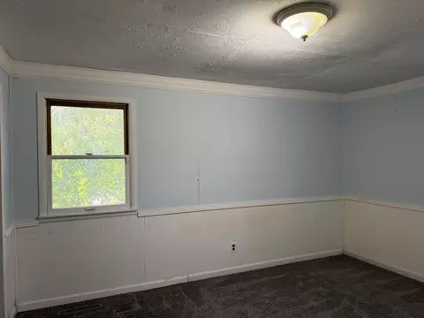 Bedroom - 310 E 4th St, Mountain View, MO 65548 photo 1 of 8