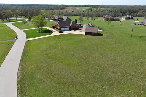 View/Area - 7479 W Persimmon Ct, Willard, MO 65781 photo 4 of 6