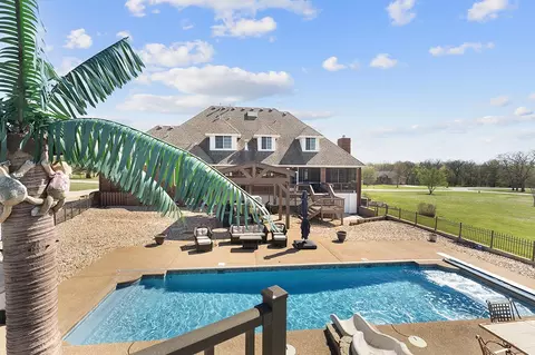 Exterior - 7479 W Persimmon Ct, Willard, MO 65781 photo 10 of 13