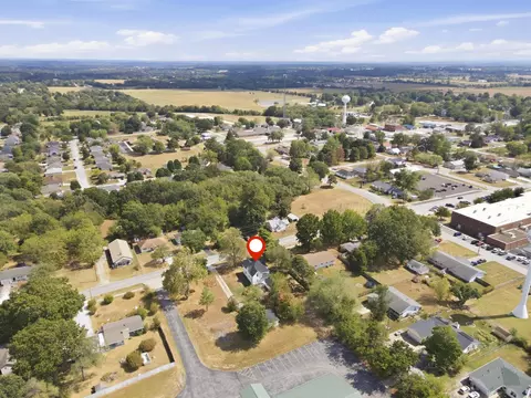 View/Area - 107 N Public Ave, Clever, MO 65631 photo 3 of 3