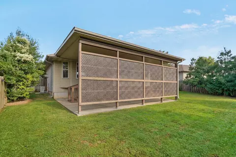 Exterior - 736 N Allison St, Nixa, MO 65714 photo 10 of 14