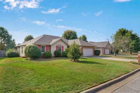 Exterior - 736 N Allison St, Nixa, MO 65714 photo 14 of 14