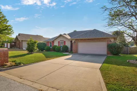 Exterior - 736 N Allison St, Nixa, MO 65714 photo 12 of 14