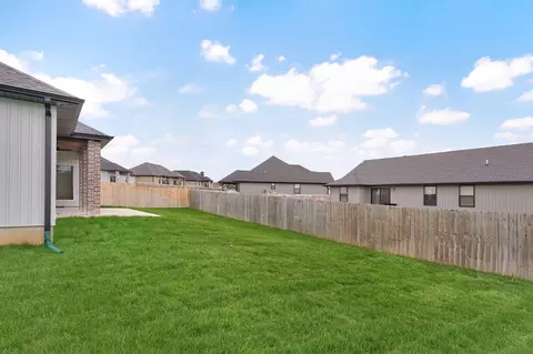 Exterior - 3045 E Heritage St, Republic, MO 65738 photo 9 of 9