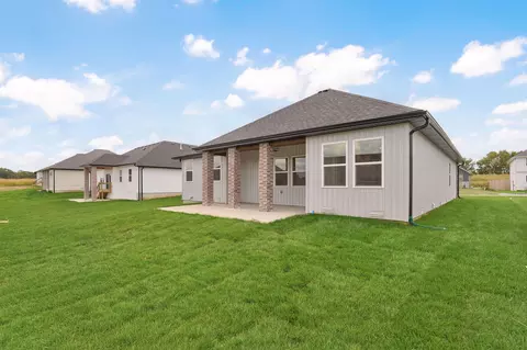 Exterior - 3045 E Heritage St, Republic, MO 65738 photo 6 of 9