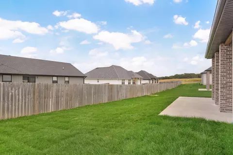 Exterior - 3045 E Heritage St, Republic, MO 65738 photo 7 of 9