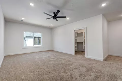 Bedroom - 5072 E Ferdinand Ct, Springfield, MO 65802 photo 4 of 5