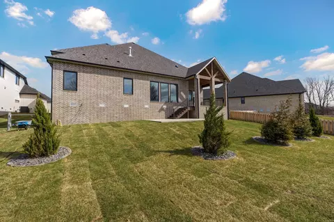 Exterior - 5072 E Ferdinand Ct, Springfield, MO 65802 photo 7 of 11
