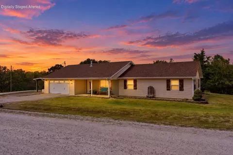 Exterior - 309 Vista Dr, Marshfield, MO 65706 photo 3 of 5