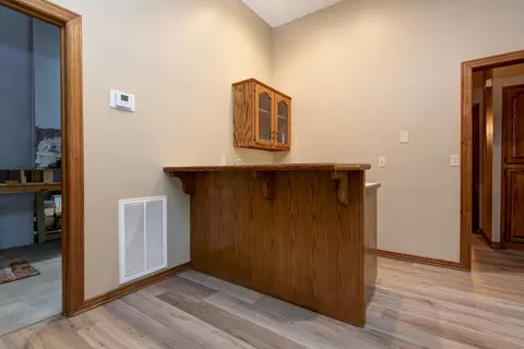 Entry Way - 4946 S Bellhurst Ave, Springfield, MO 65804 photo 3 of 3