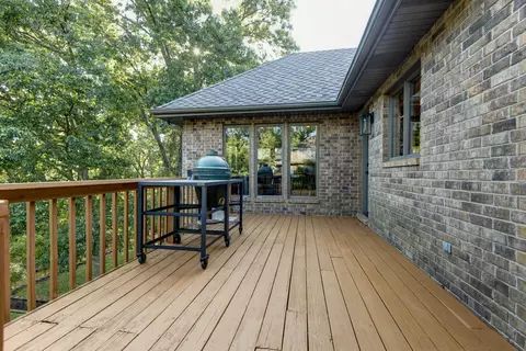 Exterior - 4946 S Bellhurst Ave, Springfield, MO 65804 photo 3 of 11
