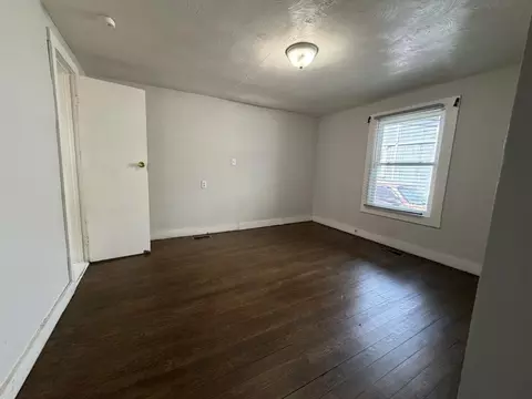 Bedroom - 800 N Marion Ave, Springfield, MO 65802 photo 2 of 2