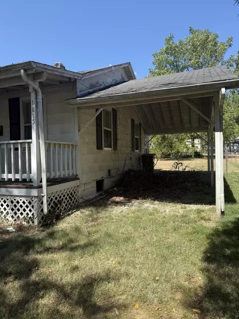 1815 W Scott St, Springfield, MO 65802 photo 3