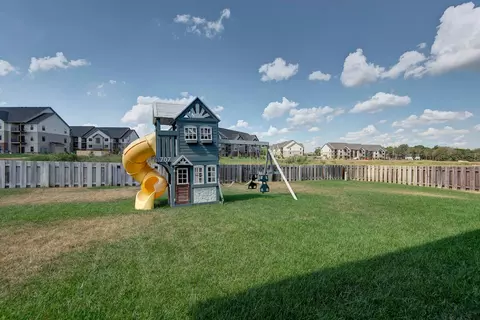 Exterior - 707 N Fox Hill Cir, Nixa, MO 65714 photo 7 of 12