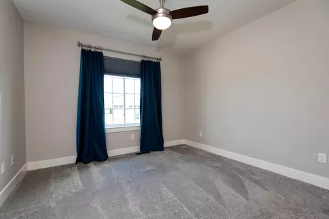 Bedroom - 707 N Fox Hill Cir, Nixa, MO 65714 photo 4 of 7