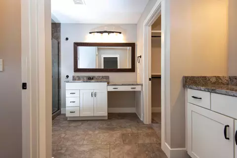 Bath - 707 N Fox Hill Cir, Nixa, MO 65714 photo 1 of 5