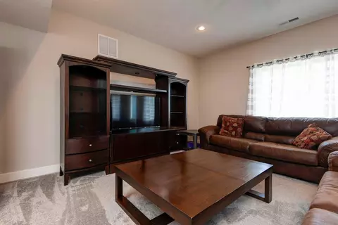 Living - 707 N Fox Hill Cir, Nixa, MO 65714 photo 3 of 3