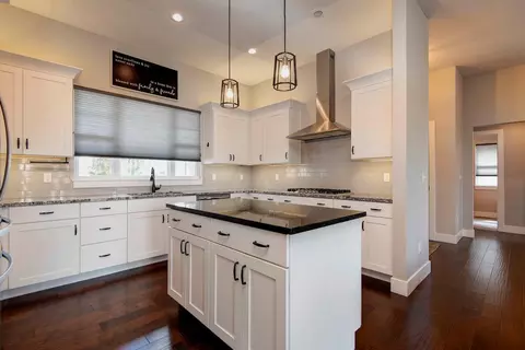 Kitchen - 707 N Fox Hill Cir, Nixa, MO 65714 photo 2 of 4