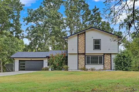 Exterior - 1511 E Groves Dr, Ozark, MO 65721 photo 3 of 12
