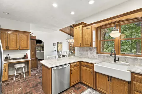 Kitchen - 1461 Equestrian Rd, Ozark, MO 65721 photo 4 of 4