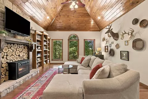 Living - 1461 Equestrian Rd, Ozark, MO 65721 photo 4 of 7