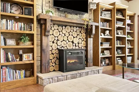Living - 1461 Equestrian Rd, Ozark, MO 65721 photo 6 of 7