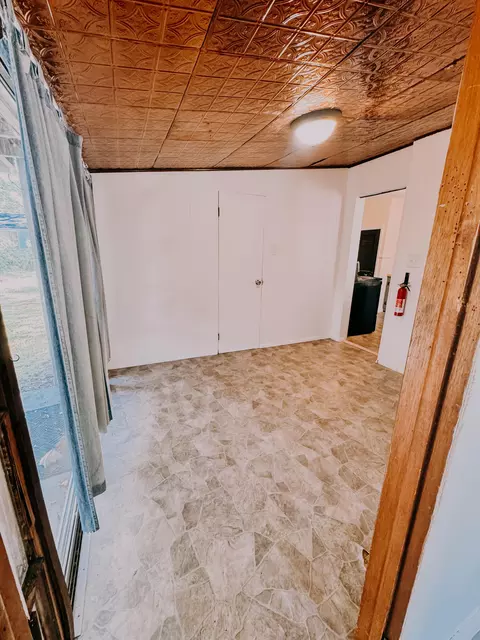 Other - 1925 S Maple St, Carthage, MO 64836 photo 3 of 4