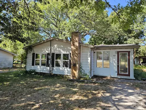 Exterior - 503 S Miller Rd, Springfield, MO 65802 photo 4 of 10