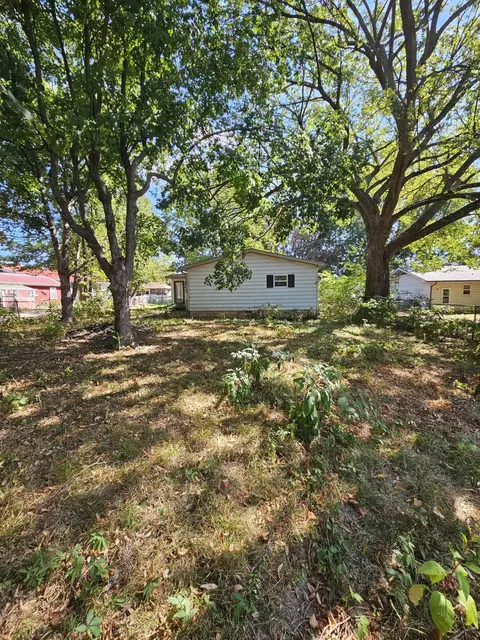 Exterior - 503 S Miller Rd, Springfield, MO 65802 photo 9 of 10
