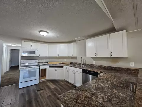 Kitchen - 503 S Miller Rd, Springfield, MO 65802 photo 3 of 3