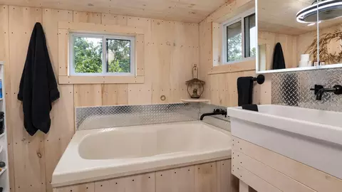 Bath - 14999 Highway H, Cabool, MO 65689 photo 1 of 4