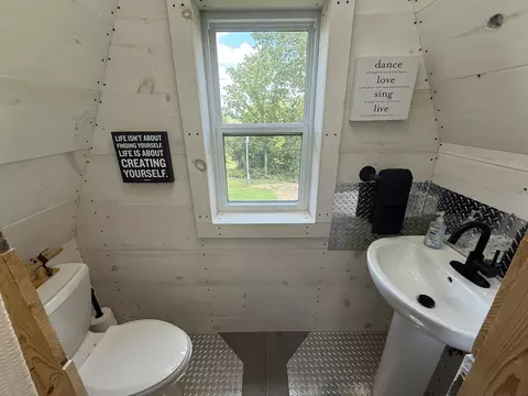 Bath - 14999 Highway H, Cabool, MO 65689 photo 3 of 4