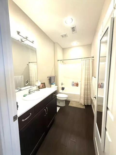 Bath - 109 Vista View Dr UNIT B, Branson, MO 65616 photo 2 of 2