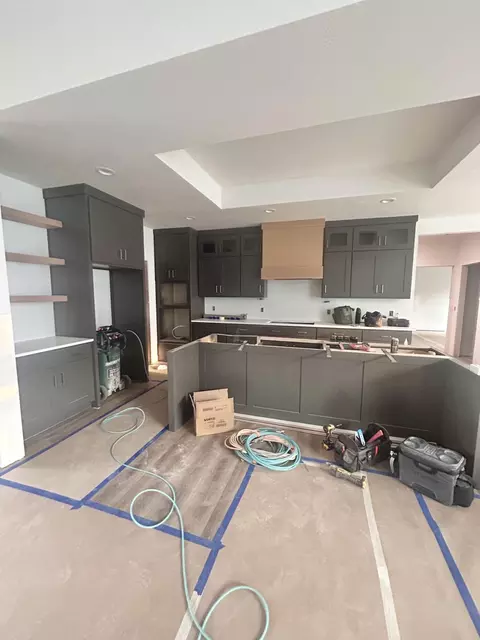 Kitchen - 5904 S Clay Ave, Springfield, MO 65810 photo 1 of 2