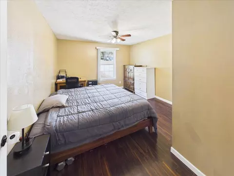 Bedroom - 32 Springwoods Loop, Buffalo, MO 65622 photo 5 of 6