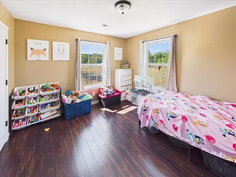 Bedroom - 32 Springwoods Loop, Buffalo, MO 65622 photo 3 of 6